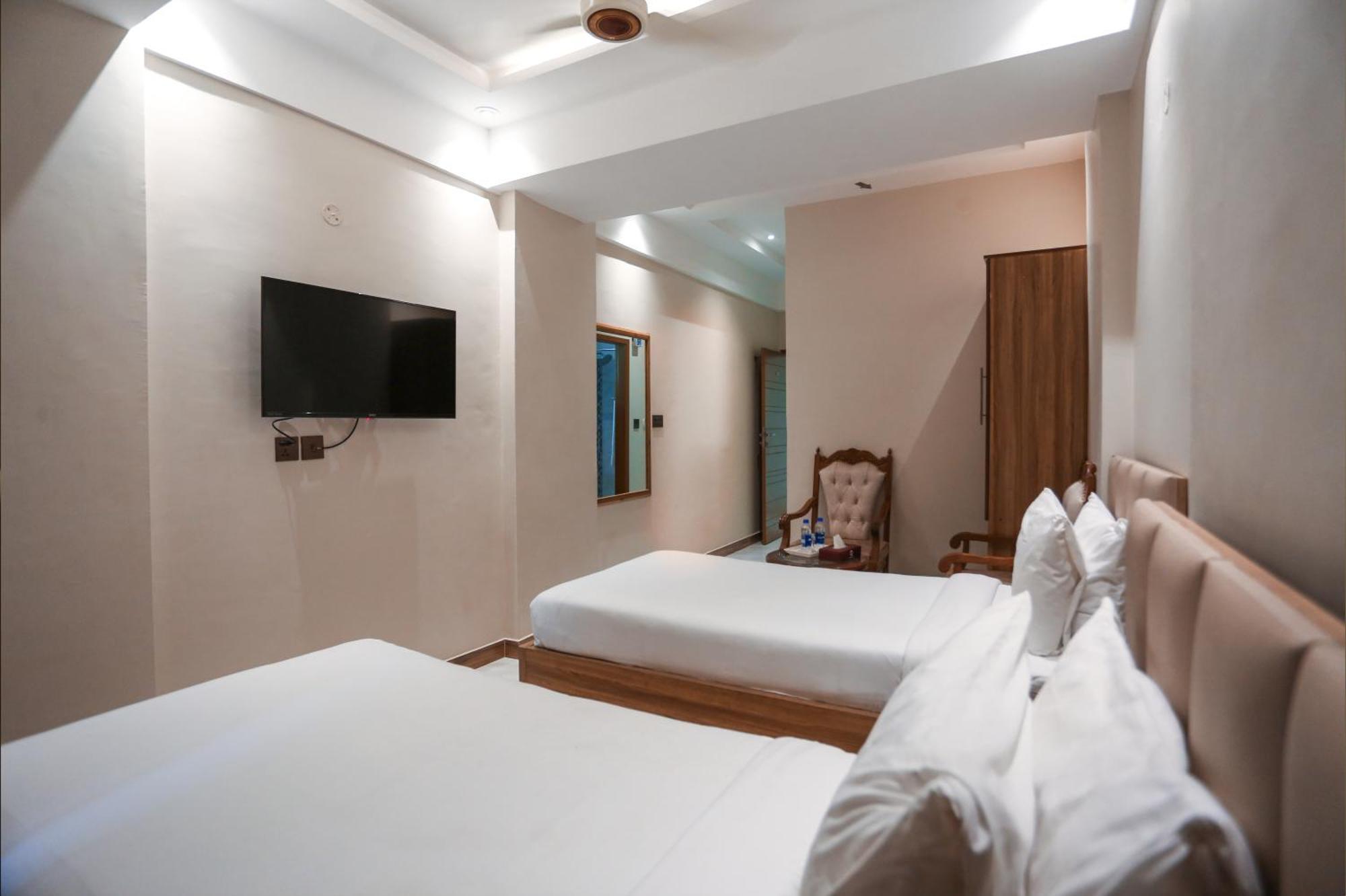 Hotel Pearl Inn Karachi Bagian luar foto